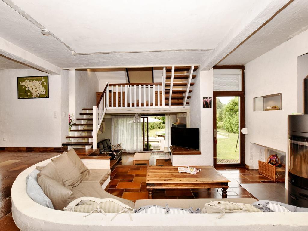 Holiday Home In Virton With Swimming Pool 외부 사진